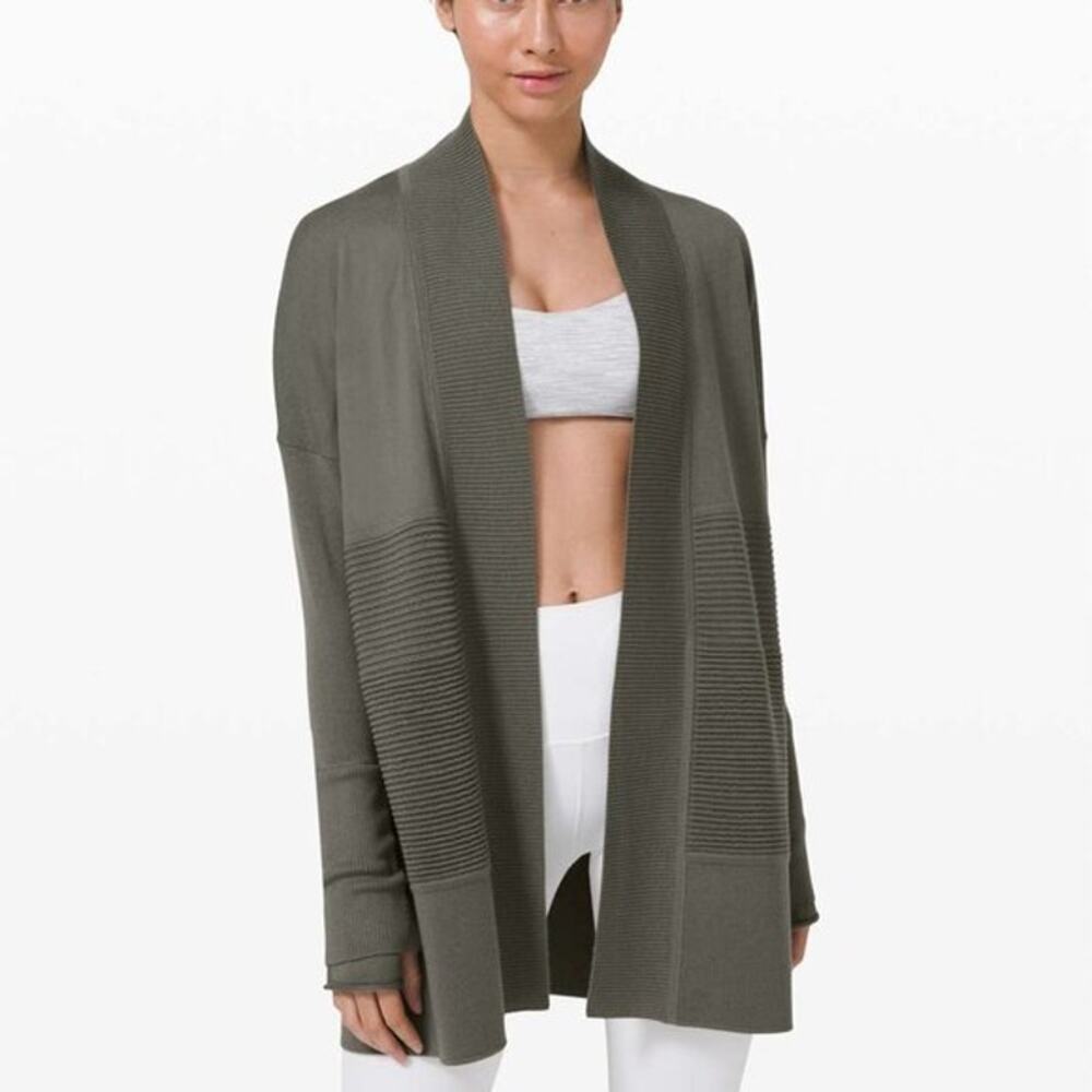 Lululemon Sit In Lotus Wrap Grey Sage Green Size L/XL Merino Wool Cardigan $148 - Picture 3 of 10